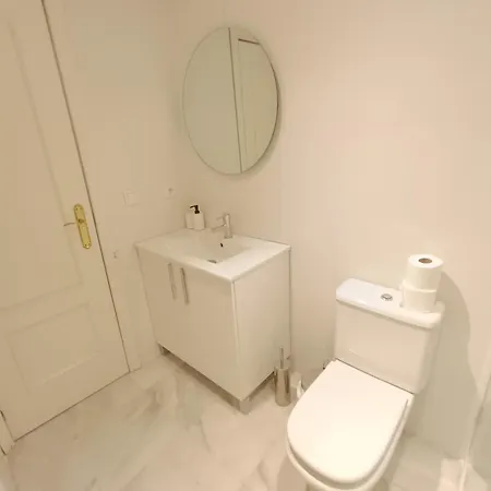 Ribera Del Rio - Centro Apartment *